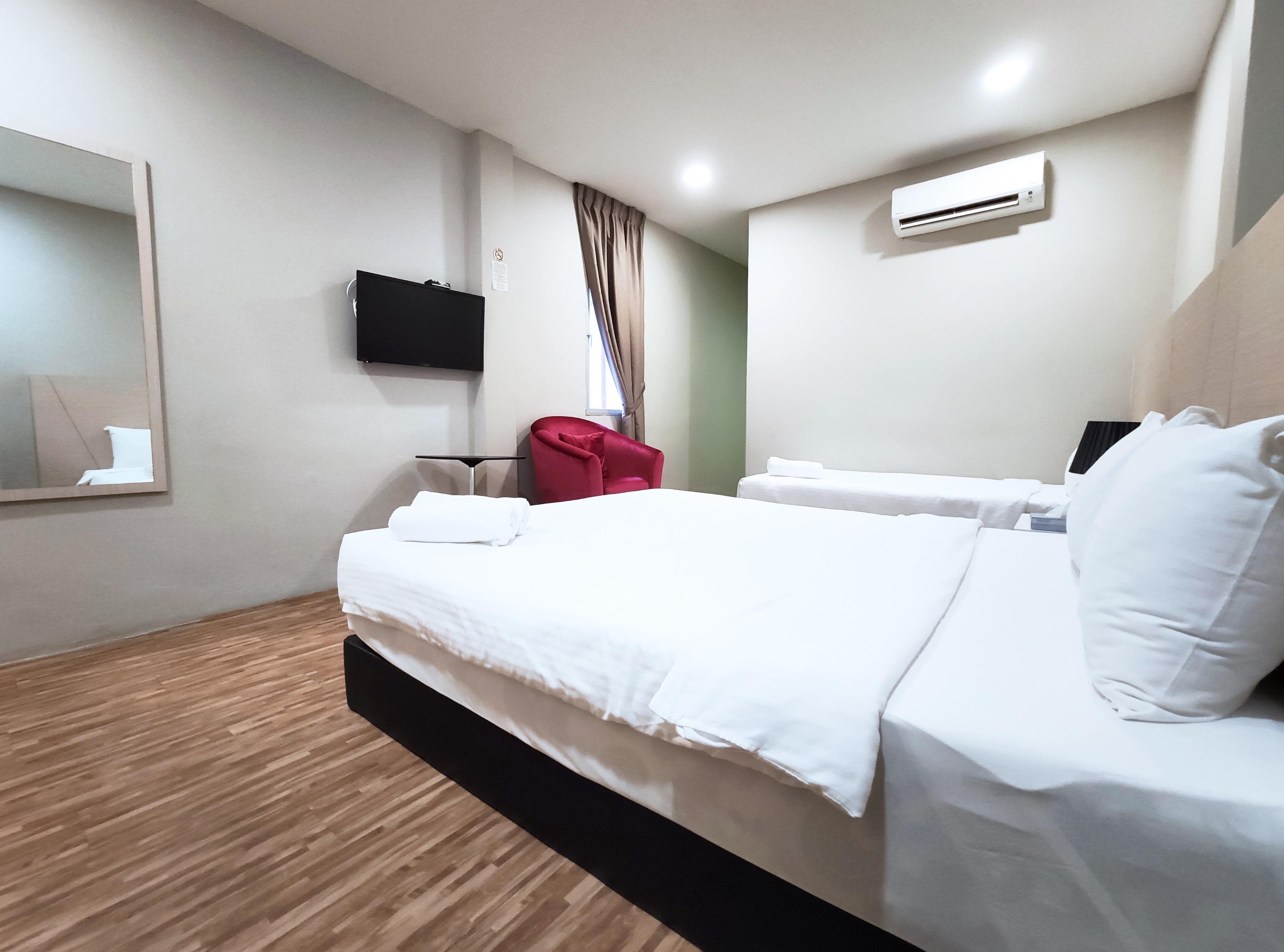 Princess Hotel Pontian Pontian Kecil Exterior photo