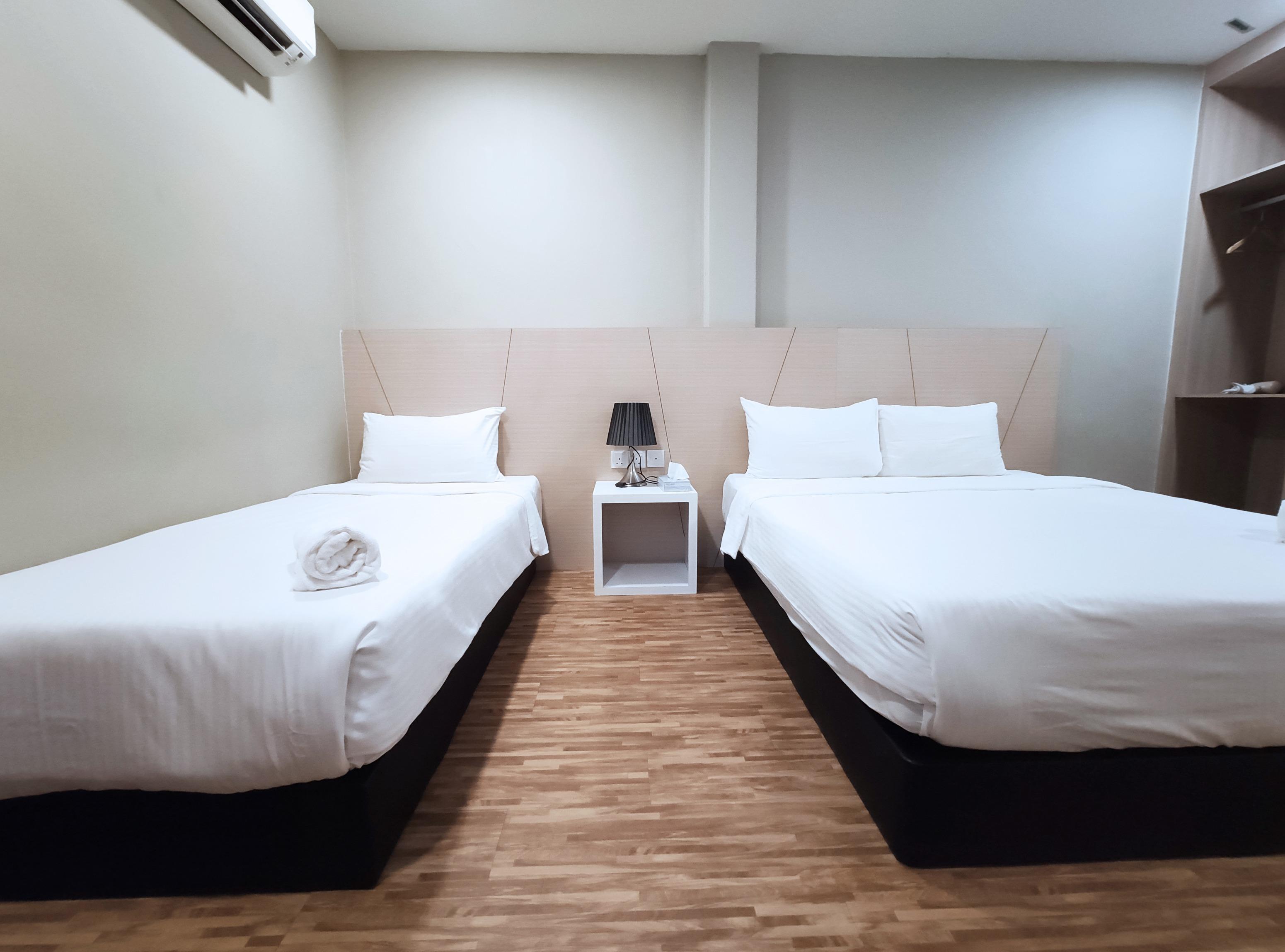 Princess Hotel Pontian Pontian Kecil Exterior photo
