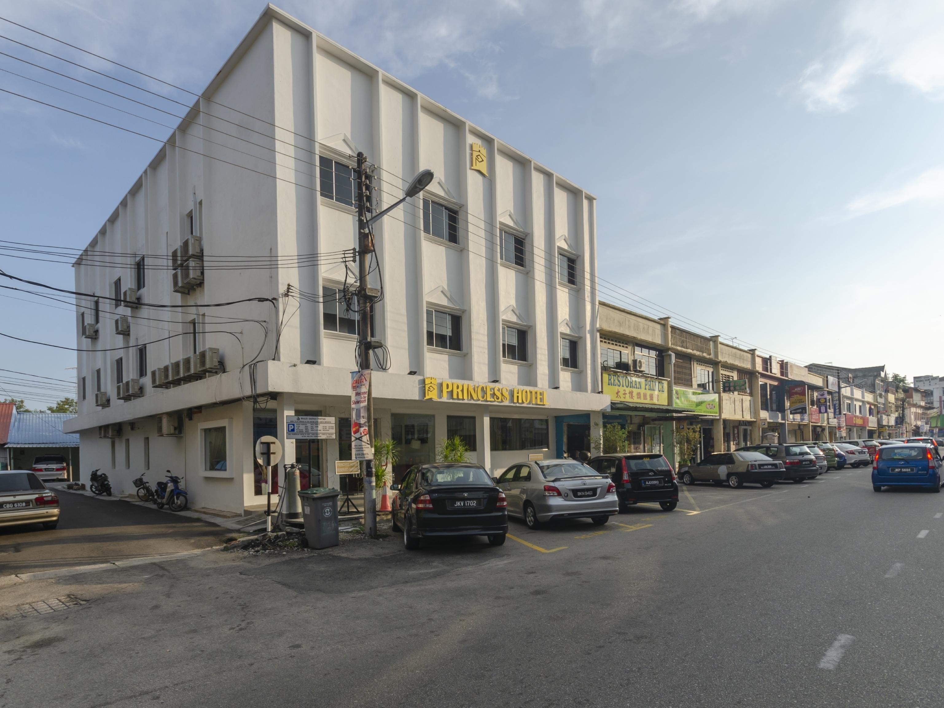 Princess Hotel Pontian Pontian Kecil Exterior photo