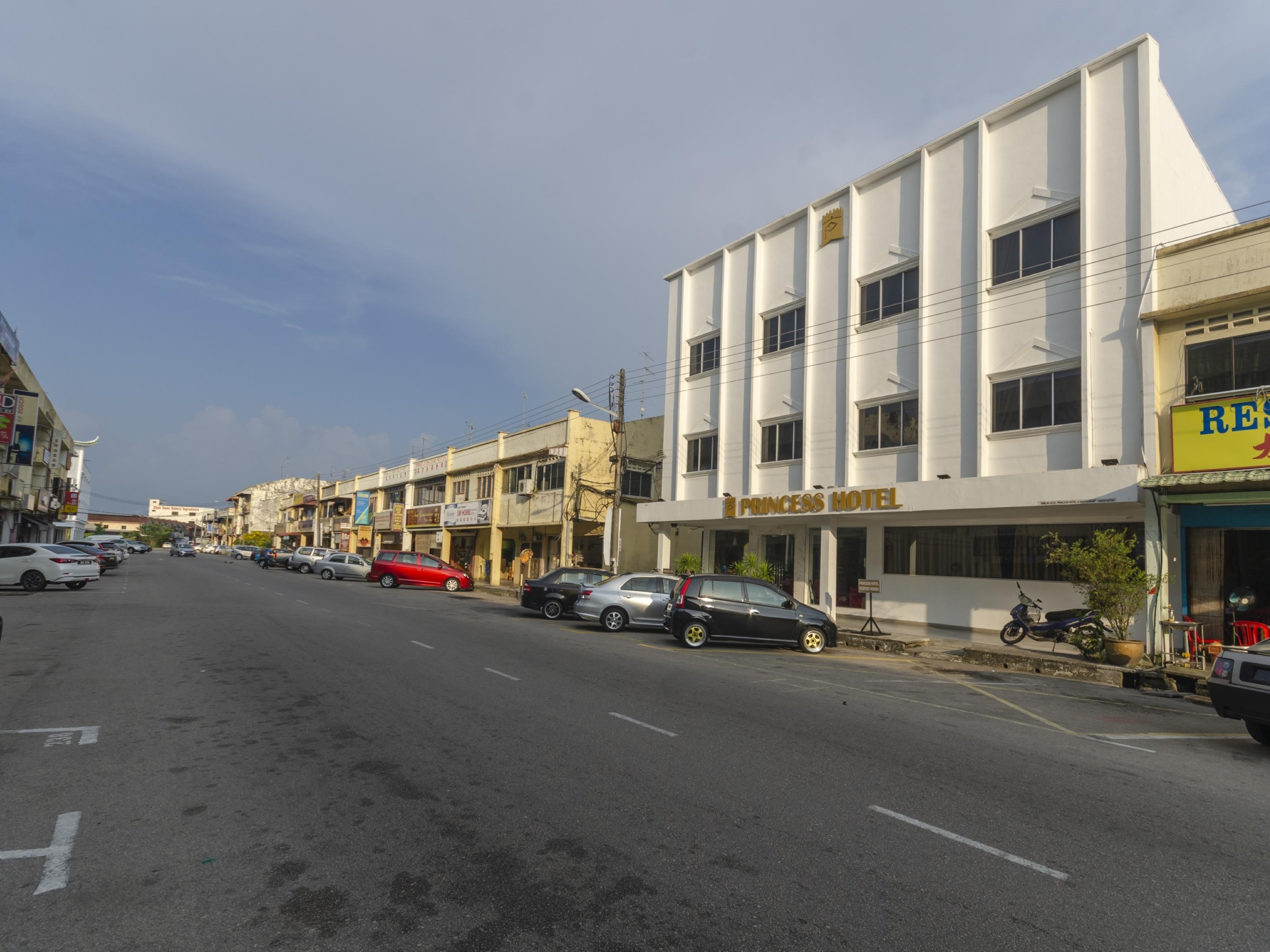 Princess Hotel Pontian Pontian Kecil Exterior photo