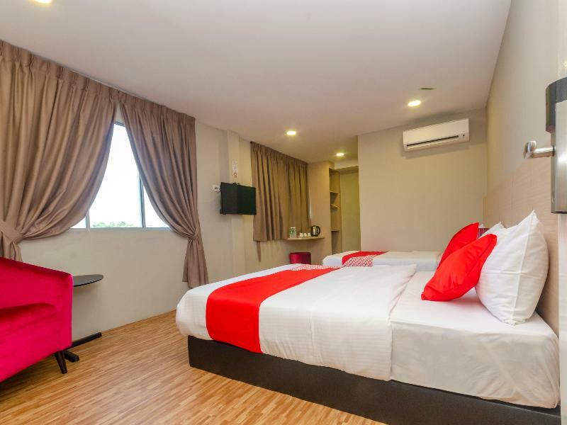 Princess Hotel Pontian Pontian Kecil Exterior photo