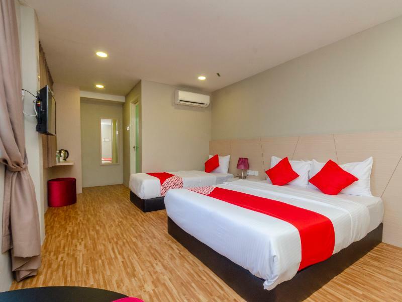 Princess Hotel Pontian Pontian Kecil Exterior photo